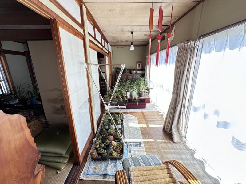 Spacious 4DK House with Large Garden in Hannan City, Osaka - Thumbnail 4