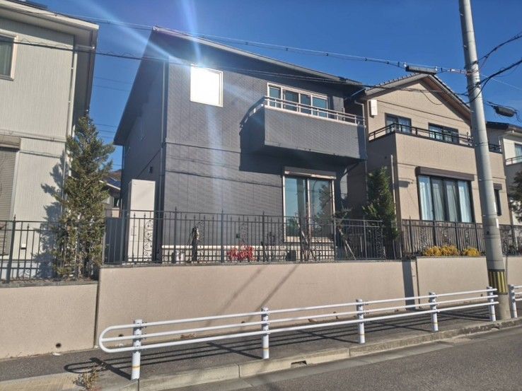 2021 Toyota Home in Kobe with Inner Garage & Bridge View - Thumbnail 2