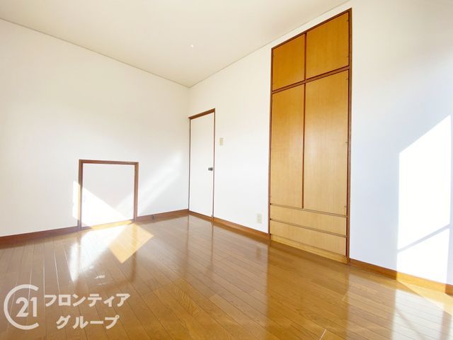 4LDK Wooden House in Kobe Suma Ward with Garden and Garage - Thumbnail 3