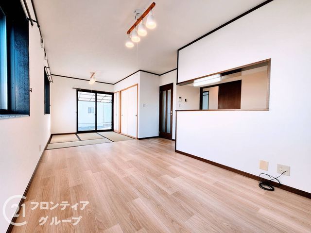 5LDK Renovated House with Solar Power in Taishi Town, Hyogo - Thumbnail 3