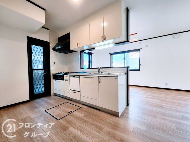 5LDK Renovated House with Solar Power in Taishi Town, Hyogo - Thumbnail 4