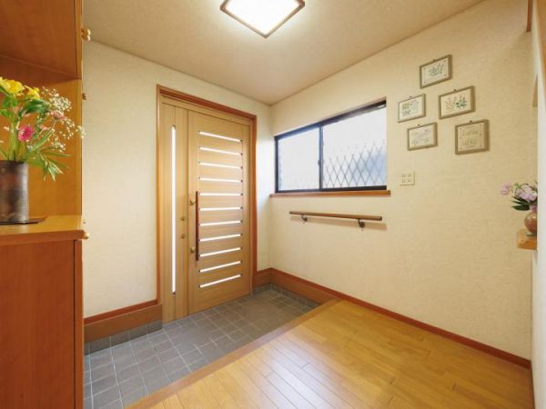 4SLDK House for Sale in Sakai, Osaka | 166.85 sqm on 371.36 sqm Land - Thumbnail 2