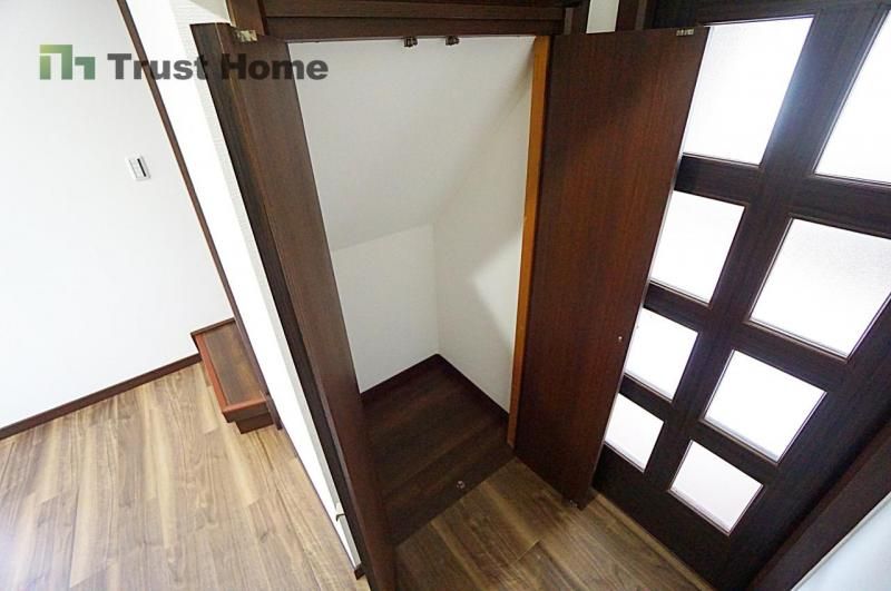 Renovated 3LDK House for Sale in Minoh, Osaka - Thumbnail 3