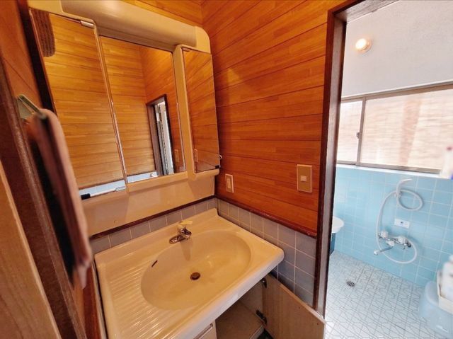 3DK House for Sale near Nishi-Maizuru Station, Kyoto - Thumbnail 4