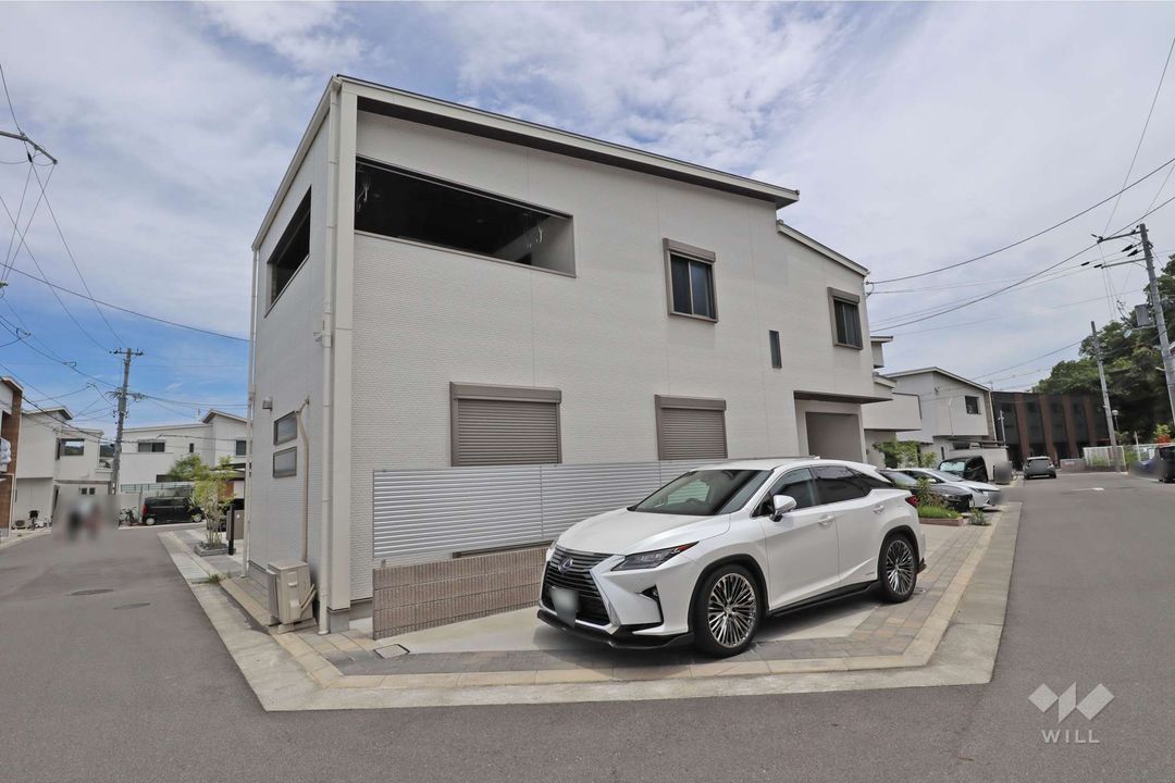 2021-Built 4LDK House in Ibaraki, Osaka with Solar Power & Parking - Thumbnail 2