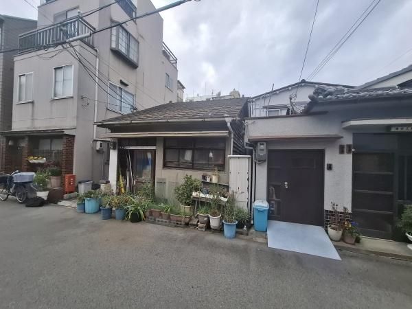 Fixer-Upper House Near Chidoribashi Station with Large Land - Thumbnail 2