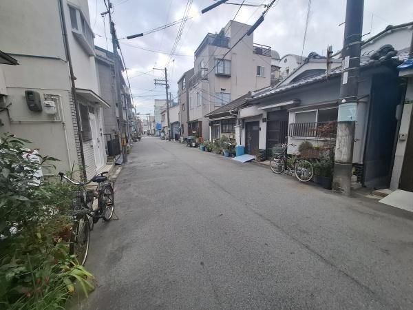 Fixer-Upper House Near Chidoribashi Station with Large Land - Thumbnail 4