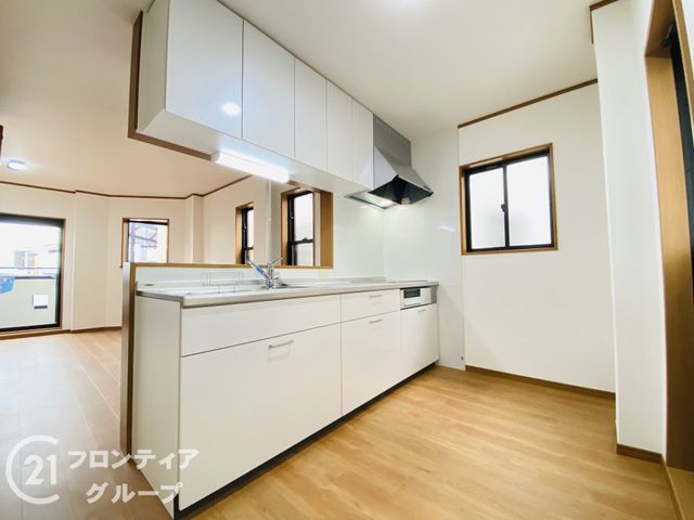 Modern 3LDK House with Roof Balcony in Moriguchi, Osaka - Thumbnail 4