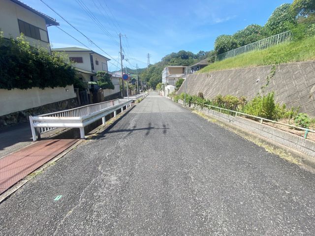 6-Bedroom House for Sale in Kobe Nagata Ward, Hyogo - Image 1