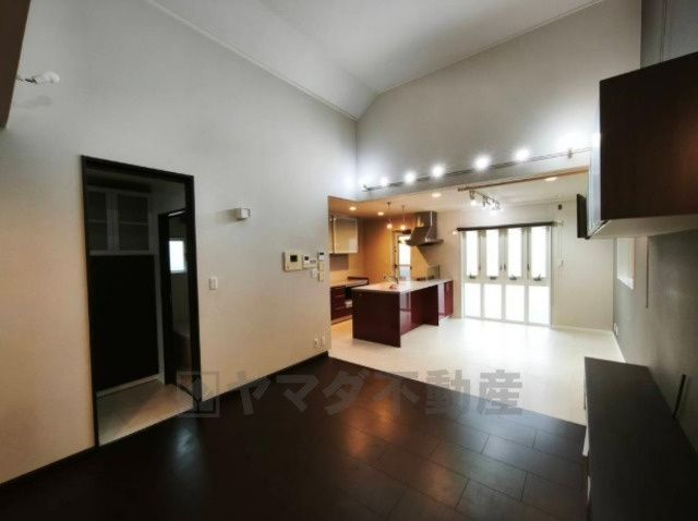 3LDK House for Sale in Amagasaki, Hyogo - 123 sqm - Thumbnail 2