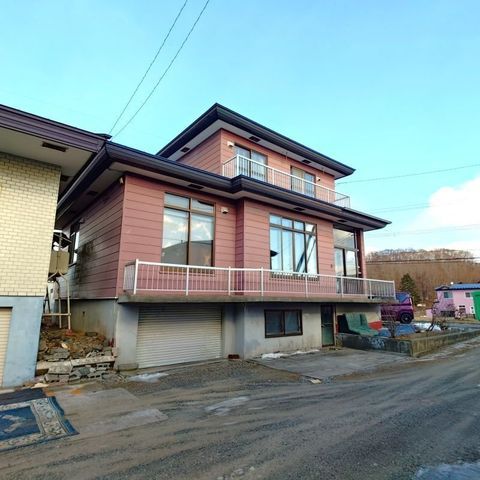 4LDK Detached House for Sale in Tomakomai, Hokkaido - Thumbnail 2