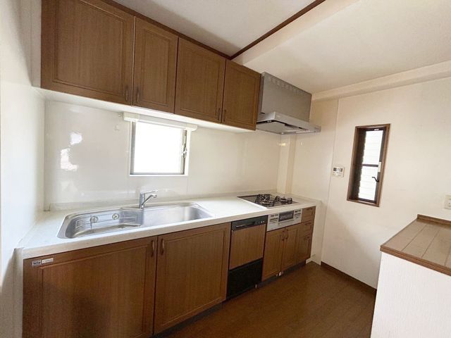 3SLDK House for Sale in Sakai City, Naka-ku, Osaka - 113.67 sqm - Thumbnail 4