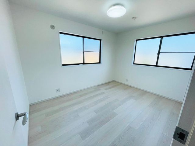 4LDK Detached House for Sale in Kobe Nishi Ward with 2025 Renovation - Thumbnail 3