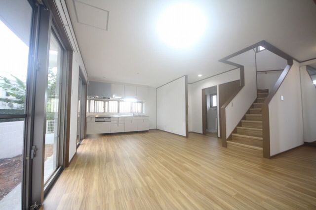 3LDK RC House for Sale in Tomigusuku, Okinawa - Thumbnail 4