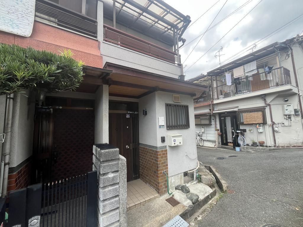 Terrace House for Sale in Higashiosaka, Osaka - 2SLDK - Thumbnail 3