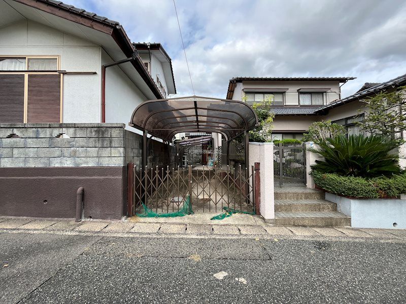 4LDK House with Carport in Shimonoseki, Yamaguchi | 870万円 - Thumbnail 2