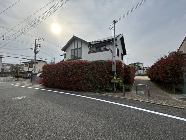 5SLDK House for Sale in Takarazuka, Hyogo - 71.8M Yen - Thumbnail 2