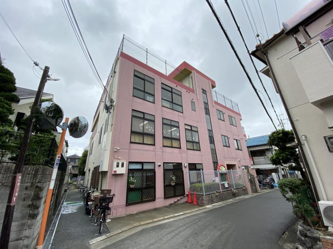 10LDK House on 624sqm Corner Lot in Hirakata, Osaka - Thumbnail 3