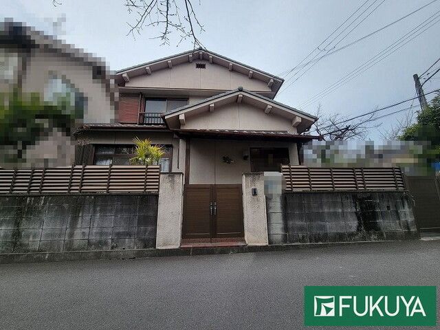 4DK Detached House for Sale in Suita, Osaka - 12 Min Walk to JR Suita Station - Thumbnail 2