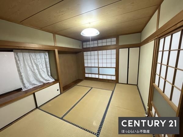 5DK House for Sale Near JR Itsuki Station in Miyakonojo - Thumbnail 3