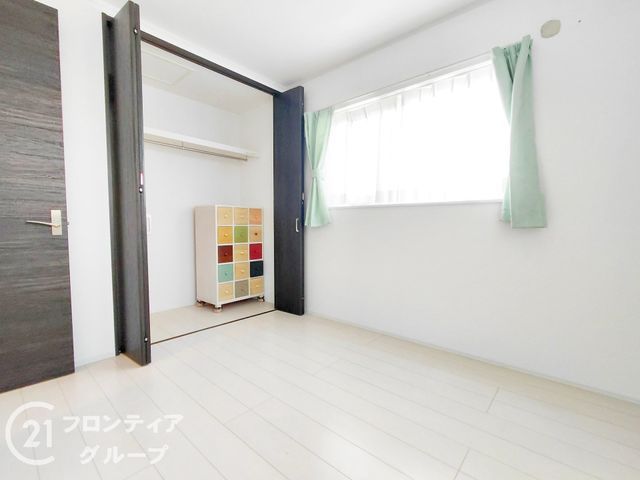 2018-Built 4LDK Solar-Powered House in Himeji, Hyogo - Thumbnail 4