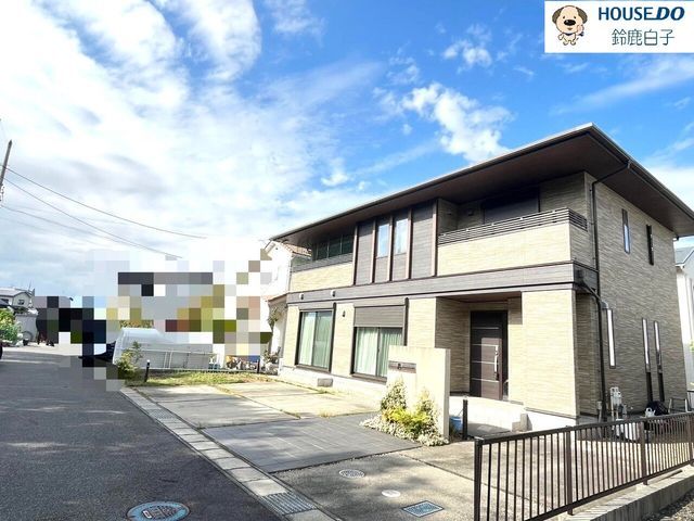 4LDK House for Sale in Suzuka, Mie - 156.50 sqm - Thumbnail 2