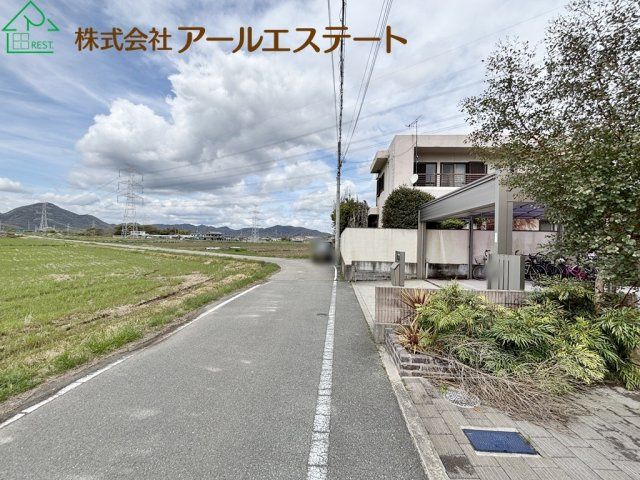 Modern 4LDK House for Sale in Kakogawa, Hyogo - Thumbnail 3