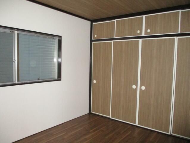 4LDK Used House for Sale in Iwade City, Wakayama - Thumbnail 3