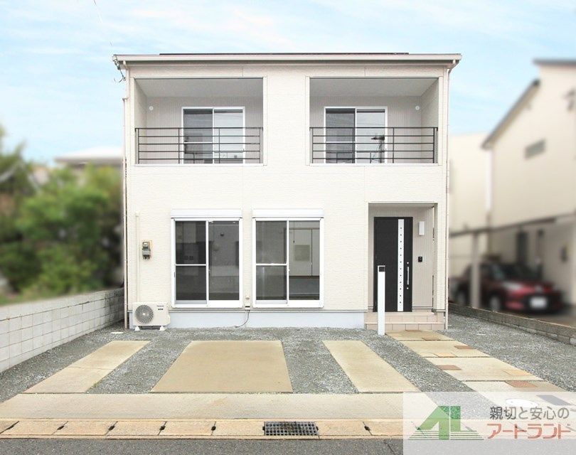 Renovated 4SLDK House with Solar & Parking in Himeji - Thumbnail 2