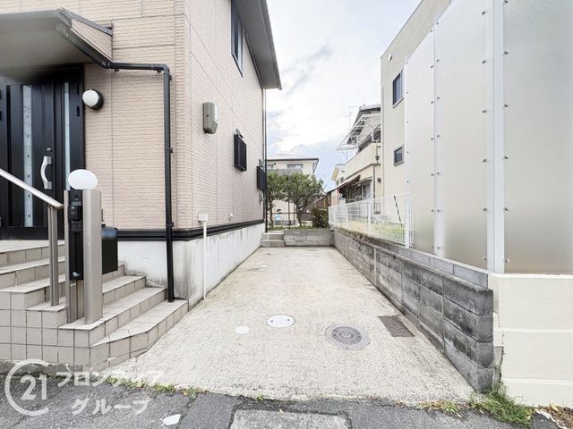 2LDK House for Sale in Nara City - 90.49 sqm - Renovated - Thumbnail 2