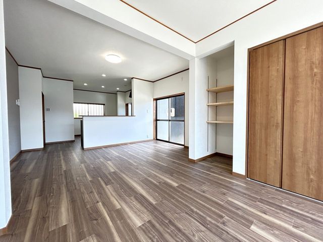 Renovated 5LDK Detached House in Kuwana, Mie - 146.11m² - Thumbnail 3