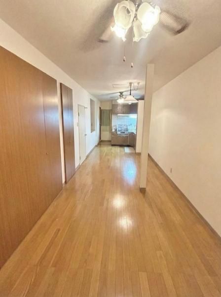 Shop & House for Sale Near Hanazonocho Station, Osaka - Thumbnail 2