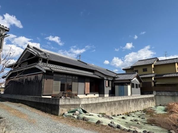5LDK Traditional Japanese House in Kashihara, Nara | 336 sqm Land - Thumbnail 3