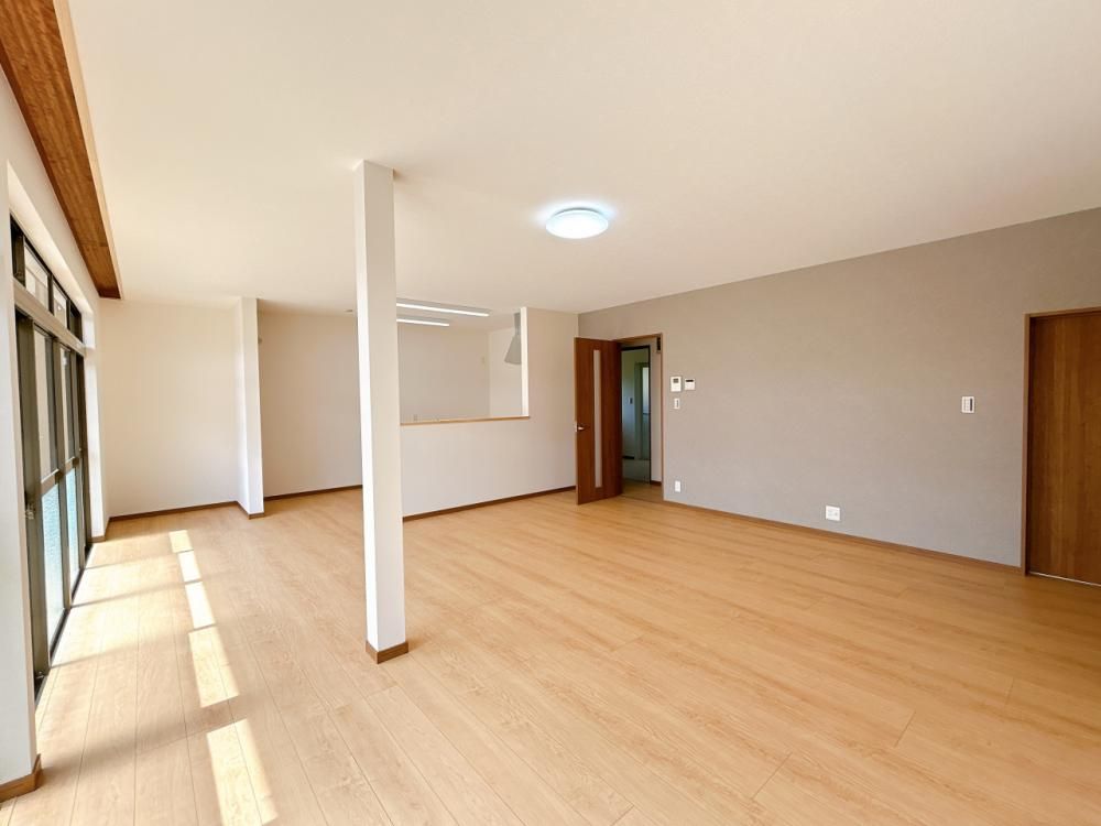 Renovated 6DK House with Outbuilding in Minamisatsuma, Kagoshima - Thumbnail 4