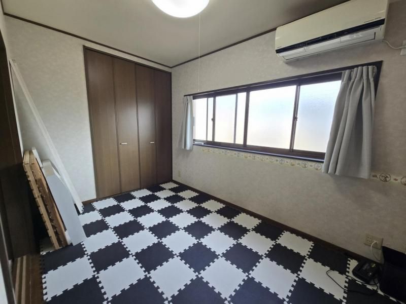 3LDK Detached House for Sale in Higashiosaka, Osaka - Thumbnail 4