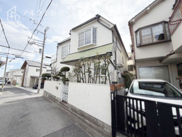 May Hill 3LDK Detached House for Sale in Nishinomiya - Thumbnail 2