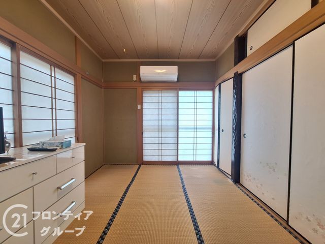 3LDK Detached House for Sale near Ishikiri Station, Higashiosaka - Thumbnail 3