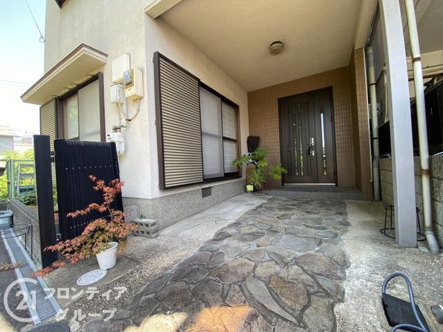 3LDK Detached House for Sale near Ishikiri Station, Higashiosaka - Thumbnail 2