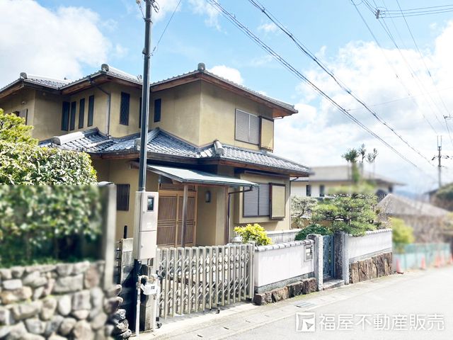 7LDK Detached House for Sale in Yamashina, Kyoto - Thumbnail 2