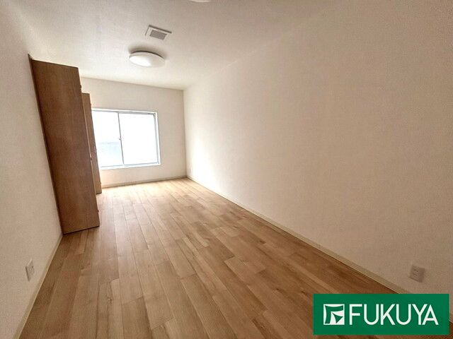 Renovated 2LDK Townhouse in Miyakojima-ku, Osaka - 101 sqm - Thumbnail 4