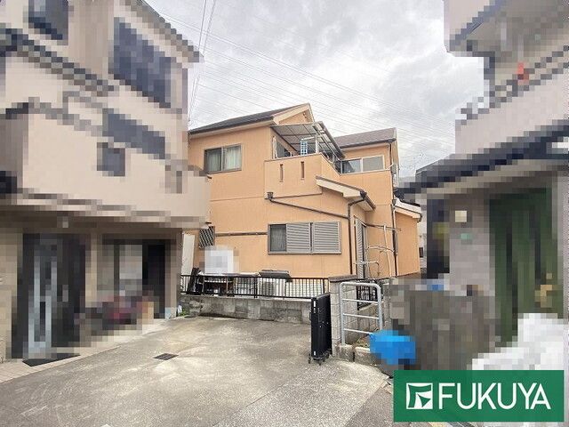 4LDK Wooden House for Sale in Sesshu City, Osaka - Thumbnail 2