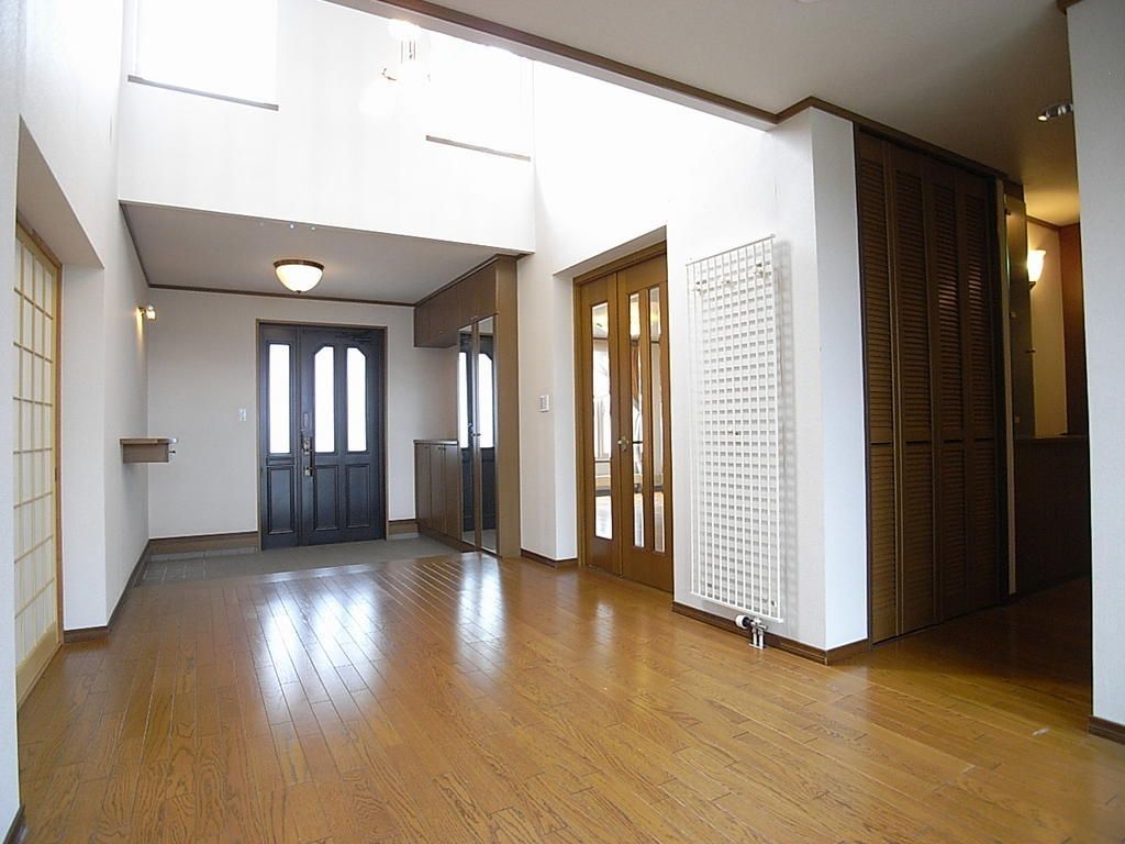 Spacious 6LDK Detached House for Sale in Kushiro, Hokkaido - Thumbnail 4