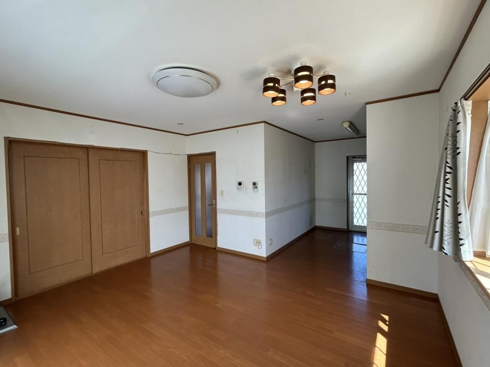 3SLDK Detached House for Sale in Hita, Oita - 111.5 sqm - Thumbnail 3