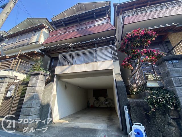 4DK Family Home in Neyagawa, Osaka | Renovated & Near Schools - Thumbnail 2