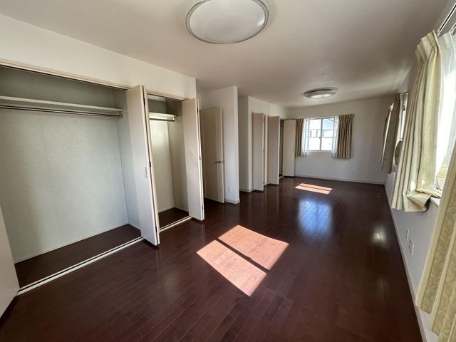 3LDK House for Sale in Tomidabayashi, Osaka - Near Kongo Station - Thumbnail 3