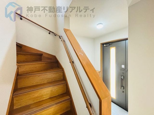 Renovated 4LDK All-Electric House in Kobe Tarumi Ward - Thumbnail 2