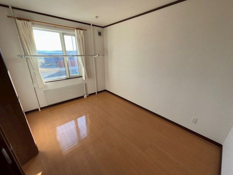 4LDK Detached House Near Nishi Kitami Station, Kitami City - 115m² - Thumbnail 4