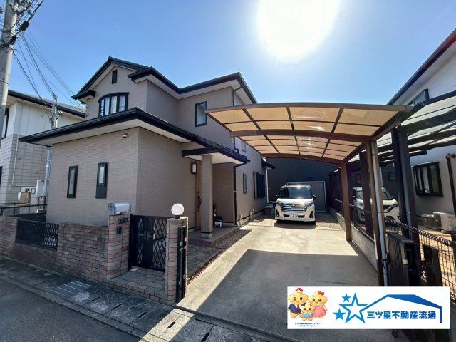 4LDK House in Himeji with 2021 Renovations & Carport - Thumbnail 2