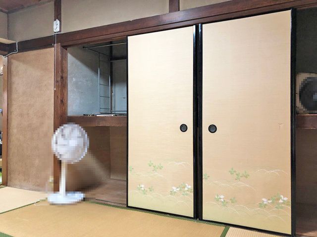 1934-Built 5K Terrace House for Sale in Amagasaki, Hyogo - Thumbnail 4