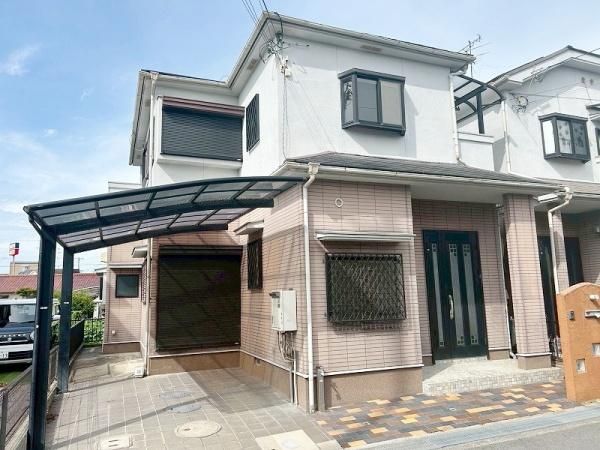 4LDK House for Sale in Kaizuka, Osaka - Spacious & Sunny - Thumbnail 2
